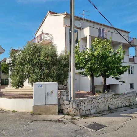 Slavica Guest house *