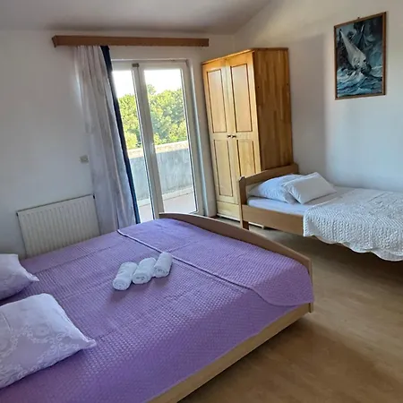 Slavica Gæstehus 3*